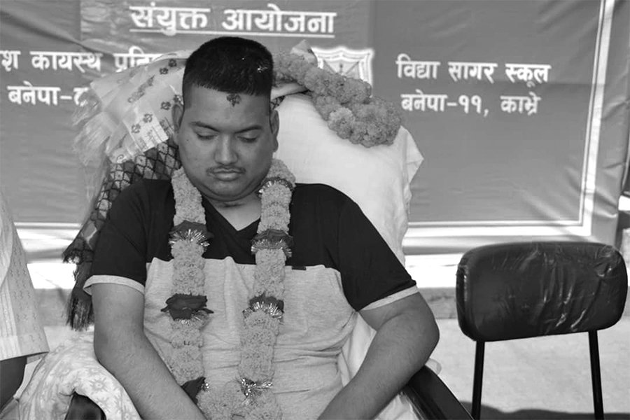 जिउँदो शहीद भनेर चिनिएका मुकेश कायस्थ राष्ट्रिय शहीद घोषणा