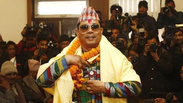 रेशम चौधरी कारागारबाट रिहा , मन्त्री क्वाटर हुँदै माइतीघरमा