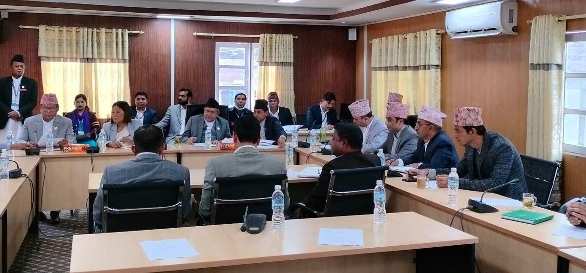 महिनाको एक पटक प्रधानमन्त्रीले संसदमा जवाफ दिनुपर्ने व्यवस्था