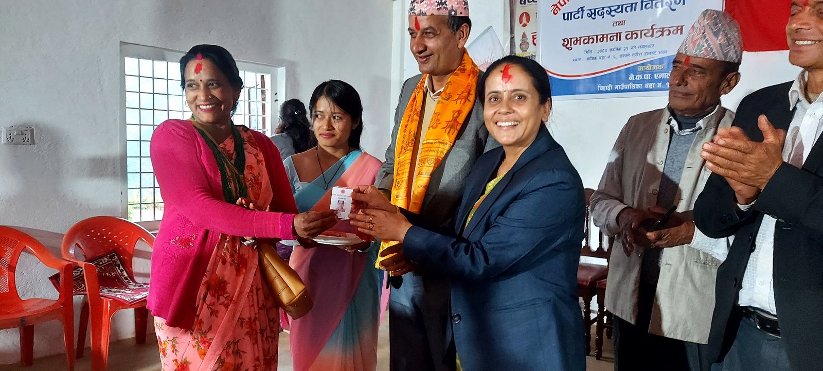 विहादीको बाच्छा बाट एमाले पर्वतले थाल्यो डिजिटल सदस्यता कार्ड वितरण